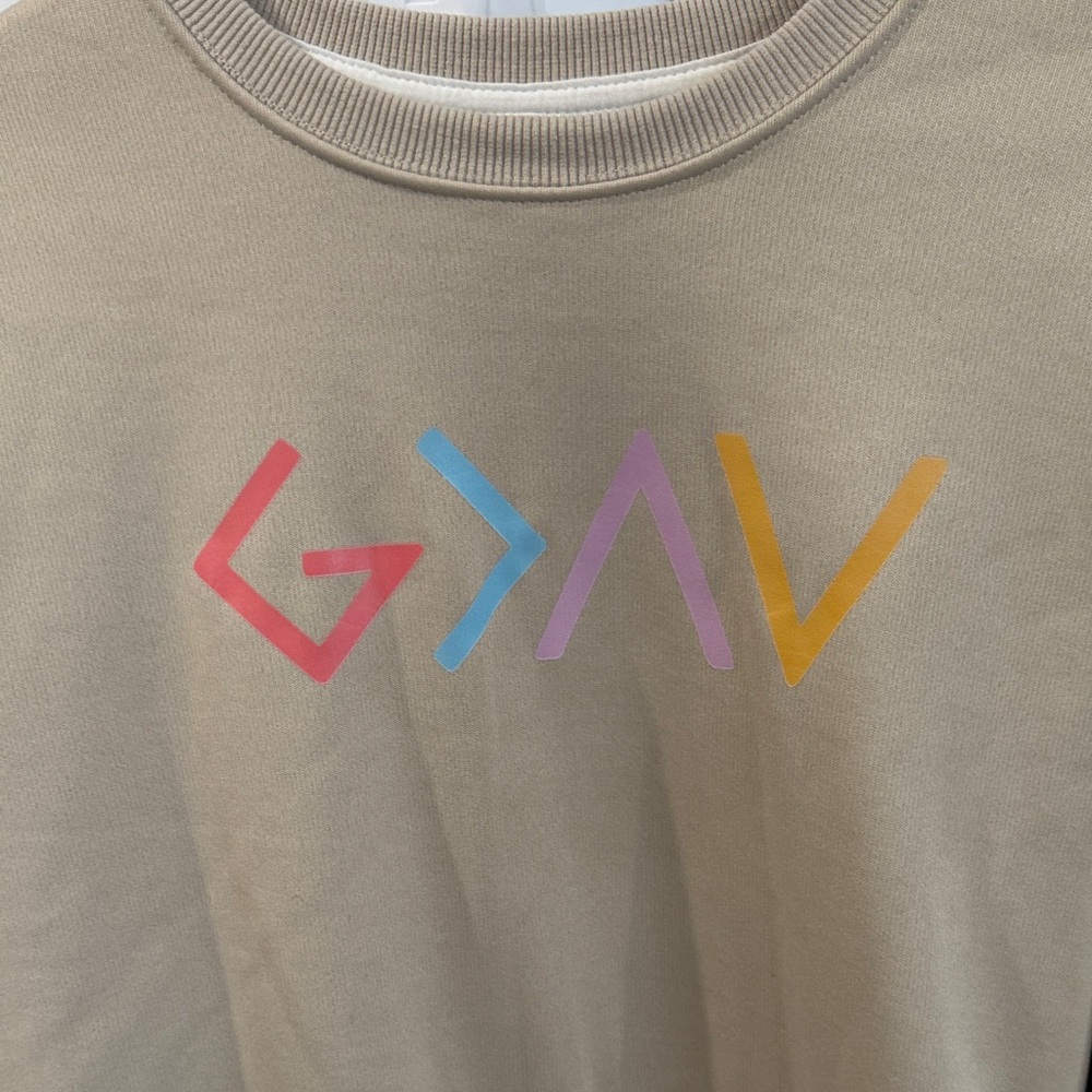 Boutique Beige Sweatshirt with Colorful Graphic (G>^v)